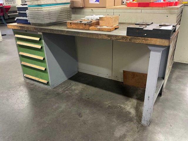 Werkbank 200cm - afbeelding 1 van  7