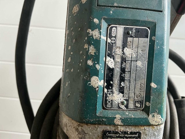 Werkbank, afkortcircelzaag, kolomboor en schuurmachine. - afbeelding 4 van  12