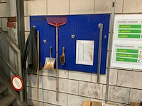 Werkbank en diversen - afbeelding 2 van  3