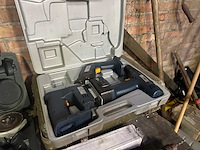 Werkbank en kast met inhoud - afbeelding 6 van  12