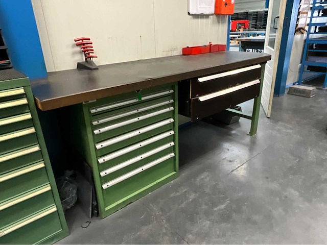 Werkbank en ladenkast - afbeelding 4 van  11