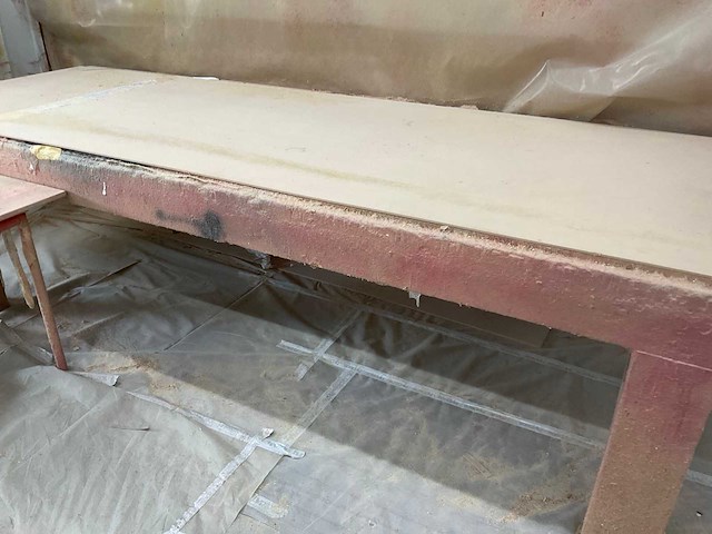 Werkbank en tafel - afbeelding 2 van  7