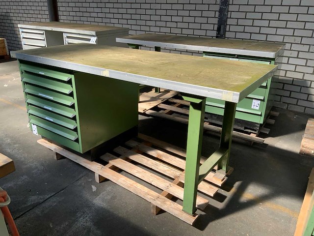 Werkbank met 6 laden - afbeelding 1 van  5