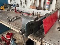 Werkbank met achterwand in houd - afbeelding 2 van  5