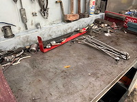 Werkbank met achterwand in houd - afbeelding 5 van  5