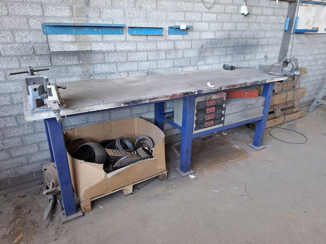 Werkbank met bankschroef en plaatbuiger - afbeelding 7 van  14