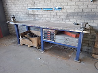 Werkbank met bankschroef en plaatbuiger - afbeelding 12 van  14