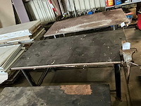 Werkbank met bankschroef - afbeelding 2 van  3