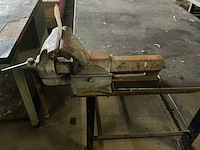 Werkbank met bankschroef - afbeelding 3 van  3