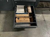 Werkbank met bankschroef - afbeelding 4 van  6