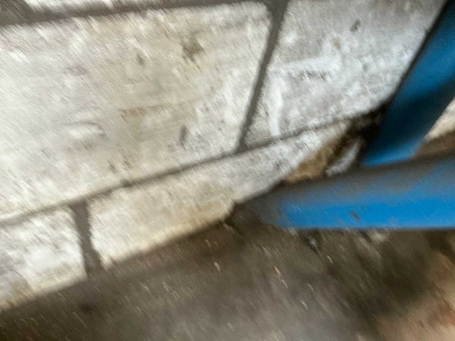 Werkbank met bankschroef - afbeelding 3 van  6