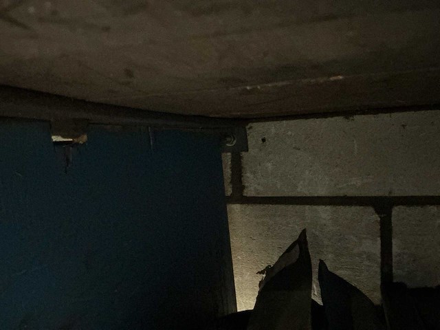 Werkbank met bankschroef - afbeelding 4 van  6