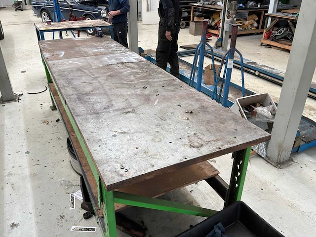 Werkbank met bankschroef - afbeelding 3 van  6