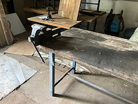 Werkbank met bankschroef - afbeelding 1 van  1