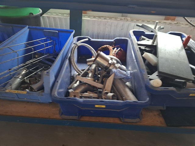 Werkbank met bankschroef - afbeelding 8 van  10