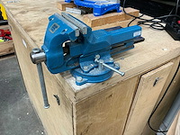 Werkbank met bankschroef - afbeelding 4 van  4