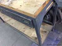 Werkbank met bankvijs - afbeelding 3 van  3