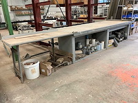 Werkbank met diverse folies - afbeelding 2 van  8