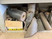 Werkbank met diverse folies - afbeelding 5 van  8