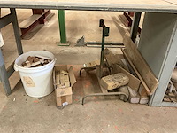 Werkbank met diverse folies - afbeelding 8 van  8