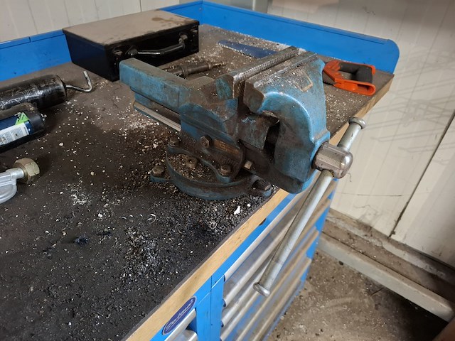 Werkbank met diverse gereedschap datona - afbeelding 4 van  12