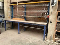Werkbank met draagarmopzet