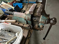 Werkbank met gereedschap - afbeelding 6 van  9
