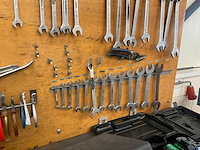 Werkbank met handgereedschap - afbeelding 5 van  5