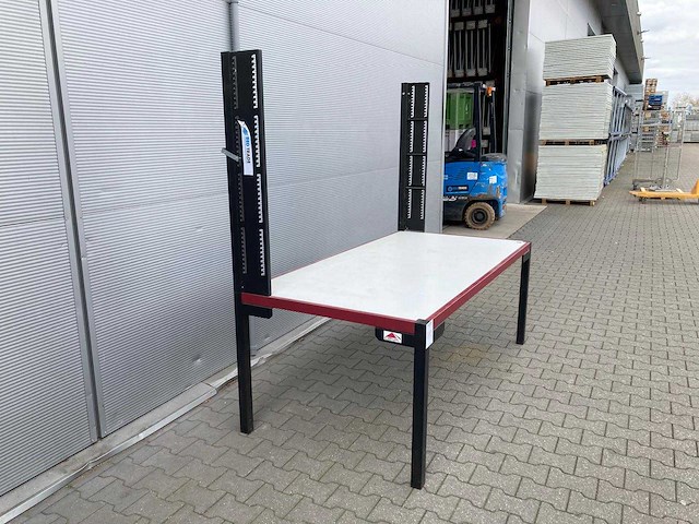 Werkbank met handmatige hoogteverstelling - afbeelding 2 van  4