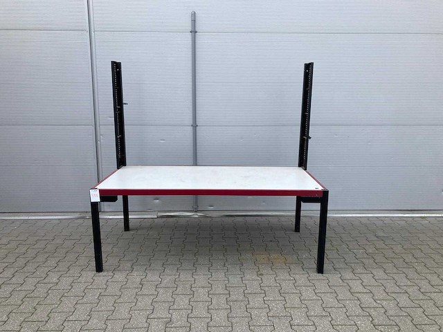 Werkbank met handmatige hoogteverstelling - afbeelding 1 van  4