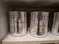 Werkbank met inhoud v.v. bankschroef - afbeelding 7 van  17