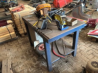 Werkbank met inhoud - afbeelding 4 van  9