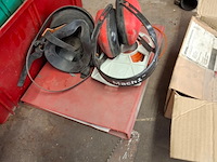 Werkbank met inhoud - afbeelding 4 van  18