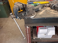 Werkbank met inhoud - afbeelding 14 van  18