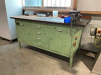 Werkbank met inhoud - afbeelding 8 van  14