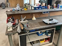 Werkbank met inhoud - afbeelding 6 van  17