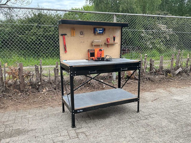 Werkbank met toebehoren - afbeelding 1 van  9