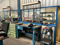 Werkbank met toebehoren - afbeelding 1 van  7