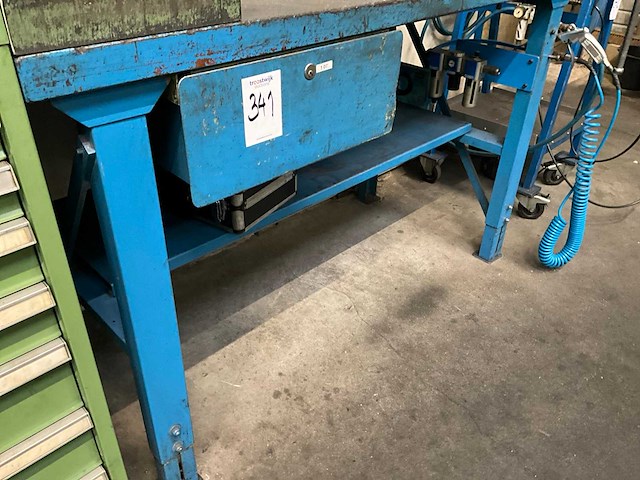 Werkbank met toebehoren - afbeelding 5 van  7