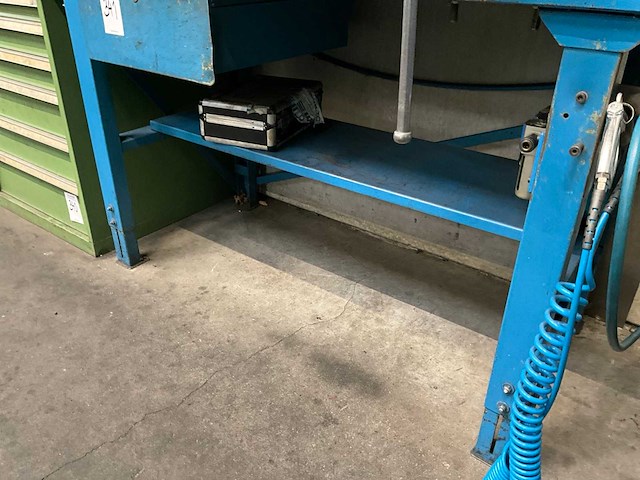 Werkbank met toebehoren - afbeelding 7 van  7