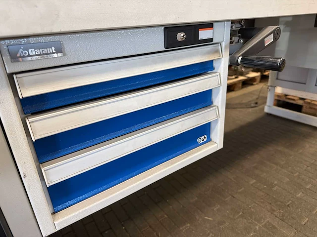 Werkbank met toebehoren - afbeelding 5 van  13