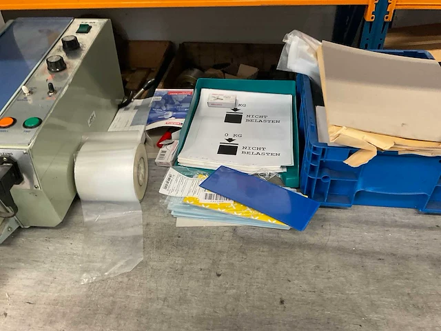 Werkbank met toebehoren - afbeelding 4 van  15