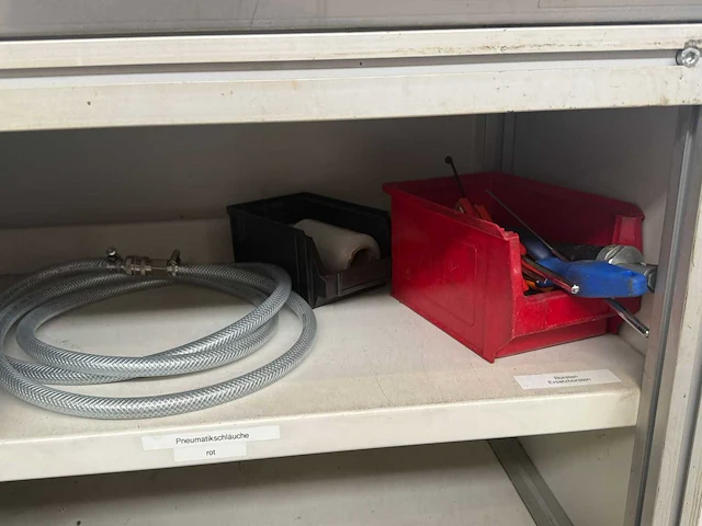 Werkbank met toebehoren - afbeelding 7 van  8