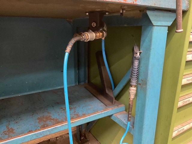 Werkbank met verlichting - afbeelding 8 van  8