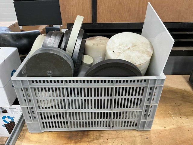 Werkbank met volkern kunststof - afbeelding 9 van  15