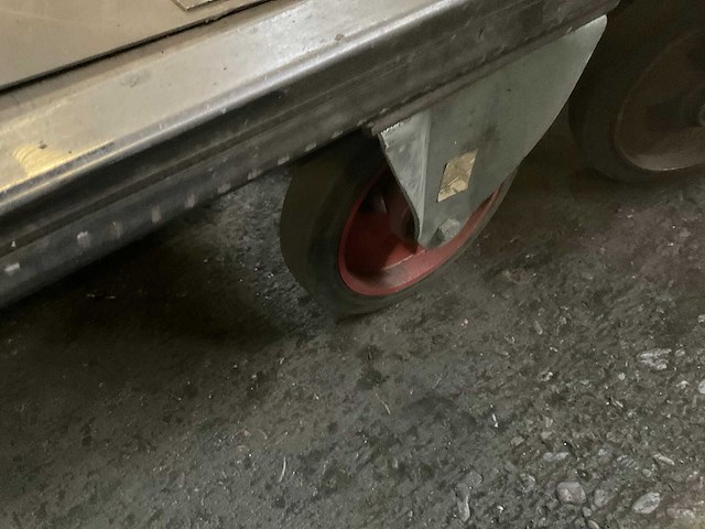 Werkbank op wielen - afbeelding 4 van  6