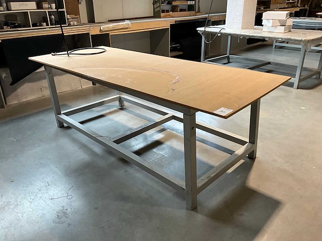 Werkbank (staal) (4x) - afbeelding 2 van  6