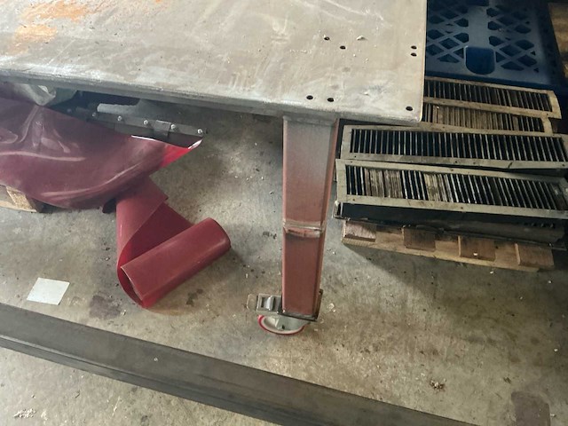 Werkbank staal, stalen frame met zwenkwielen en werkbank (3x) - afbeelding 2 van  8
