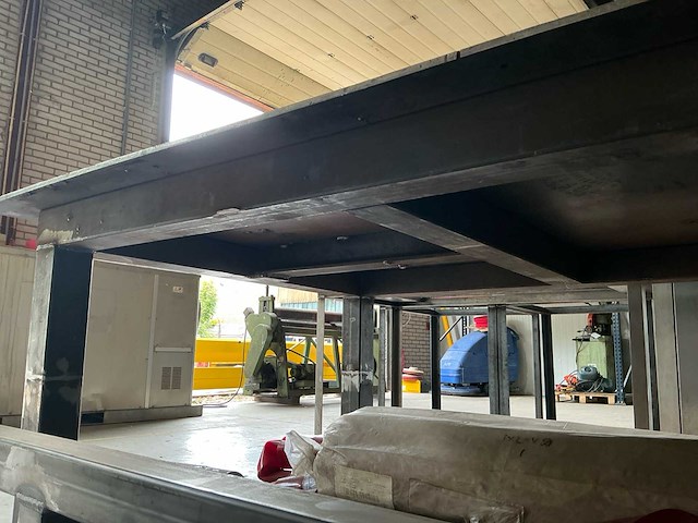 Werkbank staal, stalen frame met zwenkwielen en werkbank (3x) - afbeelding 4 van  8