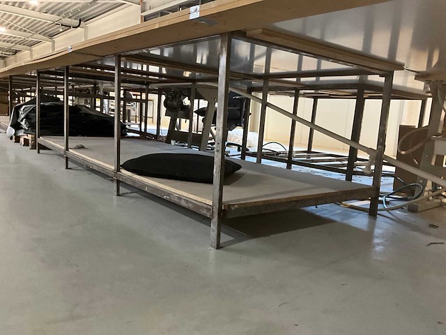 Werkbank / stoffeertafel (5x) - afbeelding 2 van  3